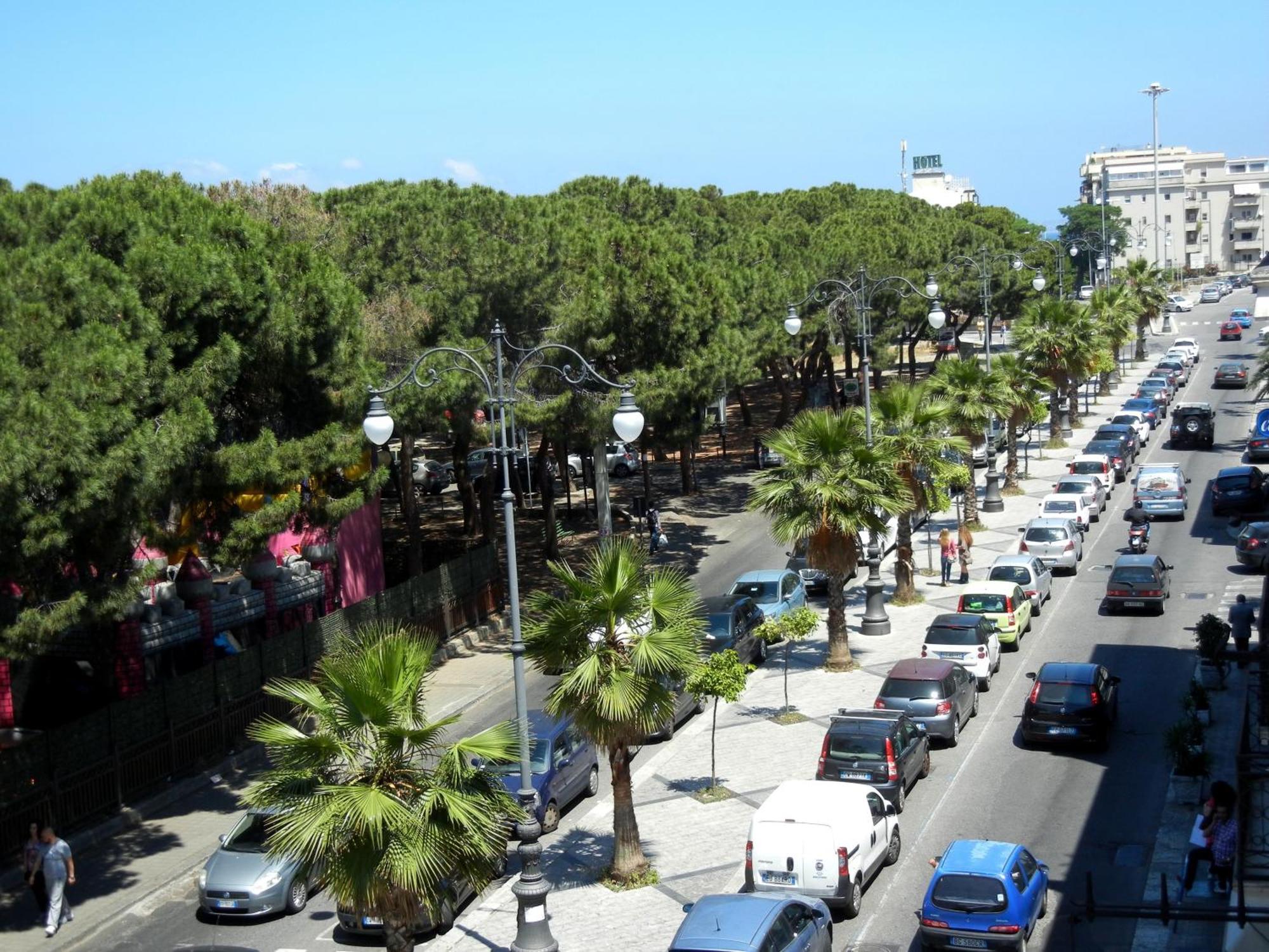 B&B La Pineta Reggio di Calabria Exterior foto